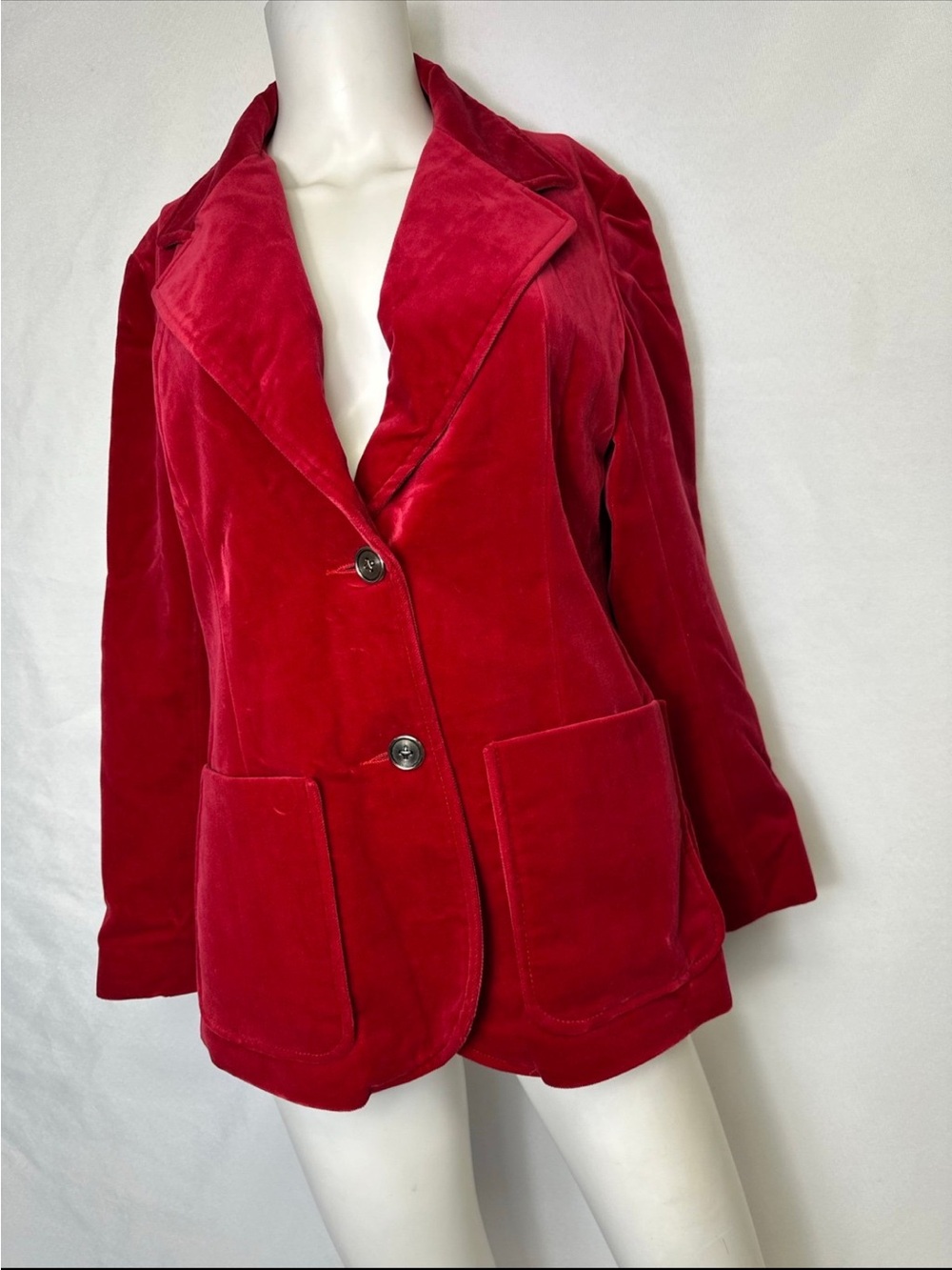 VINTAGE SURREY CLASSICS OF CANADA RED VELVETY WOMANS BLAZER SIZE 12